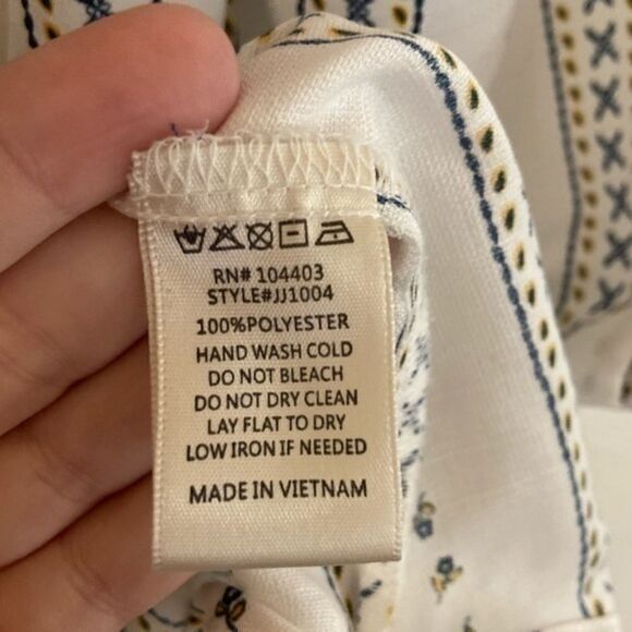 ‎J.O.A. Striped with Flowers Off the Shoulder Top Small - Picture 2 of 5